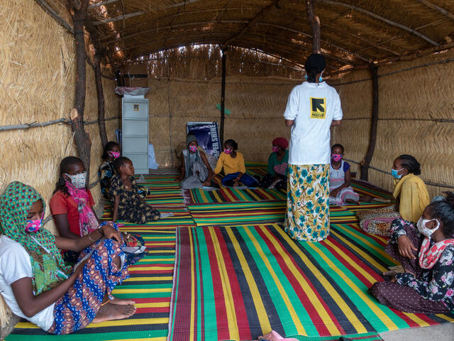 IRC's EU-funded safe spaces in Sudan/Tunaydbah camp
